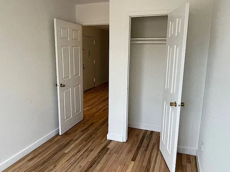 75-34 Grand Centrl Pkwy #3-SR — Photo 7