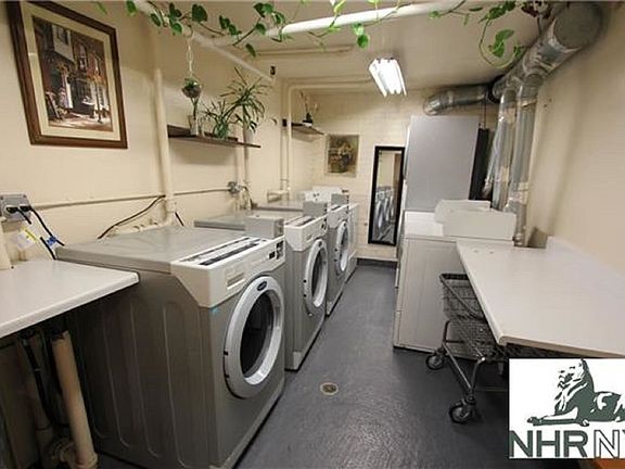 3rd image of 317 W 30th St #C3