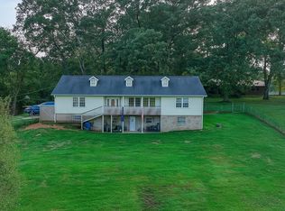 2215 Island Blvd, Sevierville, TN 37876