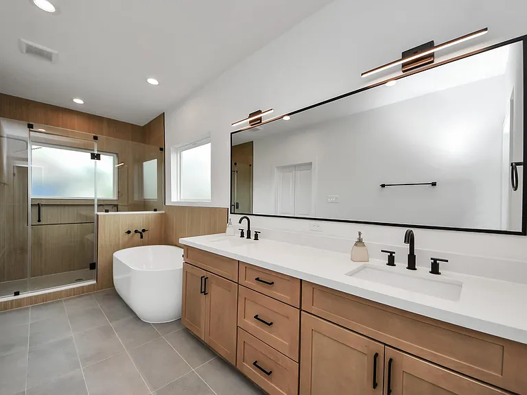 505 Middle St — Photo 27