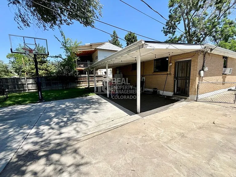 1711 Uinta St — Photo 15
