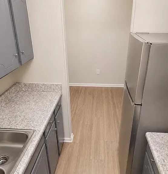 Elevate your living at Richmond Hills Apartments, where modern kitchens meet spacious layouts. Enjoy sleek finishes and seamless functionality. Your perfect home awaitsschedule a tour today!