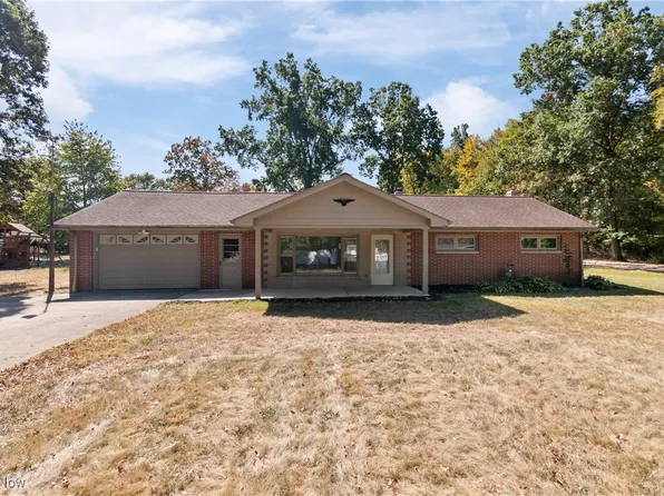 13334 Cindy St NE, Alliance, OH 44601