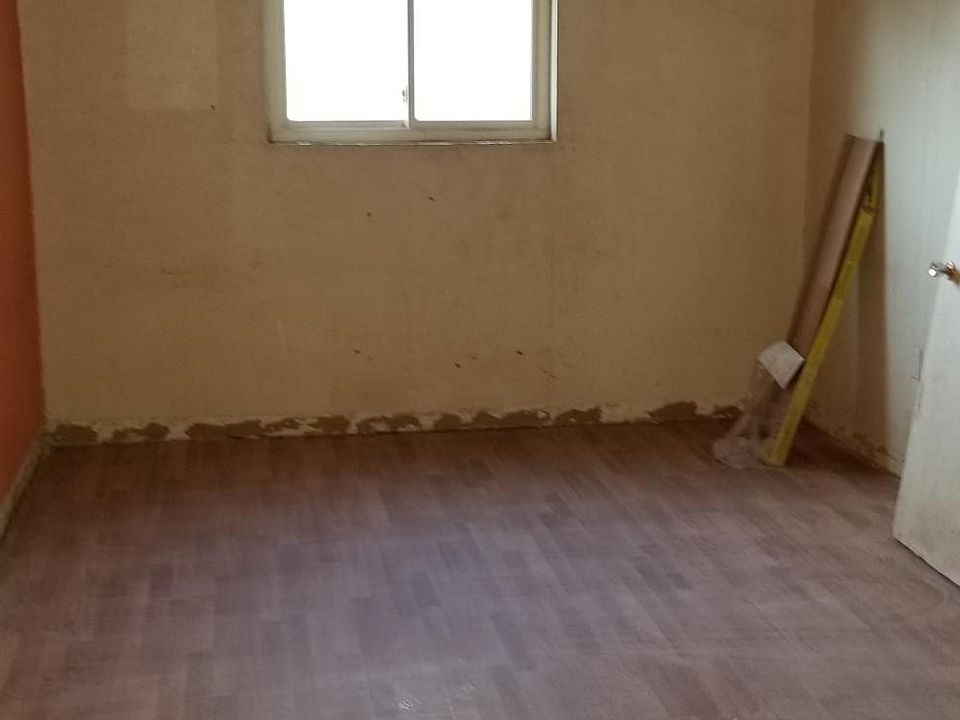 2nd image of 5523 Indian School Rd NE