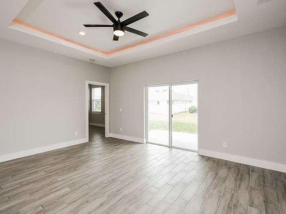 3rd image of 1202 N Platte Ct