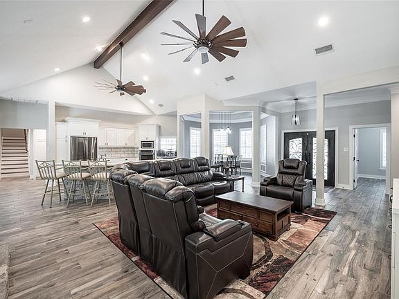 3rd image of 27407 Farmcreek Dr