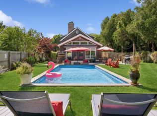 24 Pleasant Ln, East Hampton, NY 11937