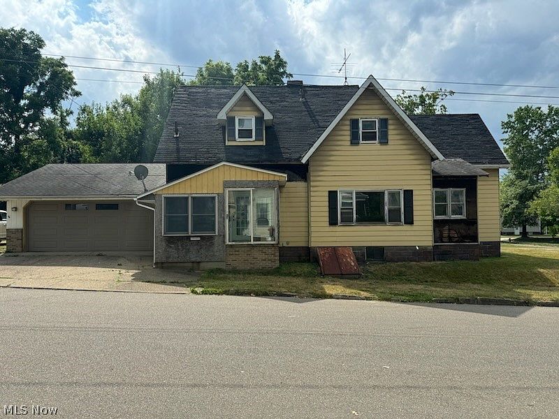 2nd image of 15 S Haines Ave