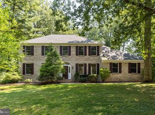 2536 Deepwood Dr, Wilmington, DE 19810