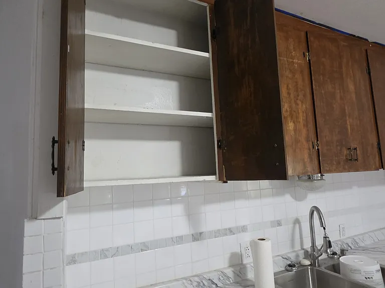 312 W 3rd St — Photo 21
