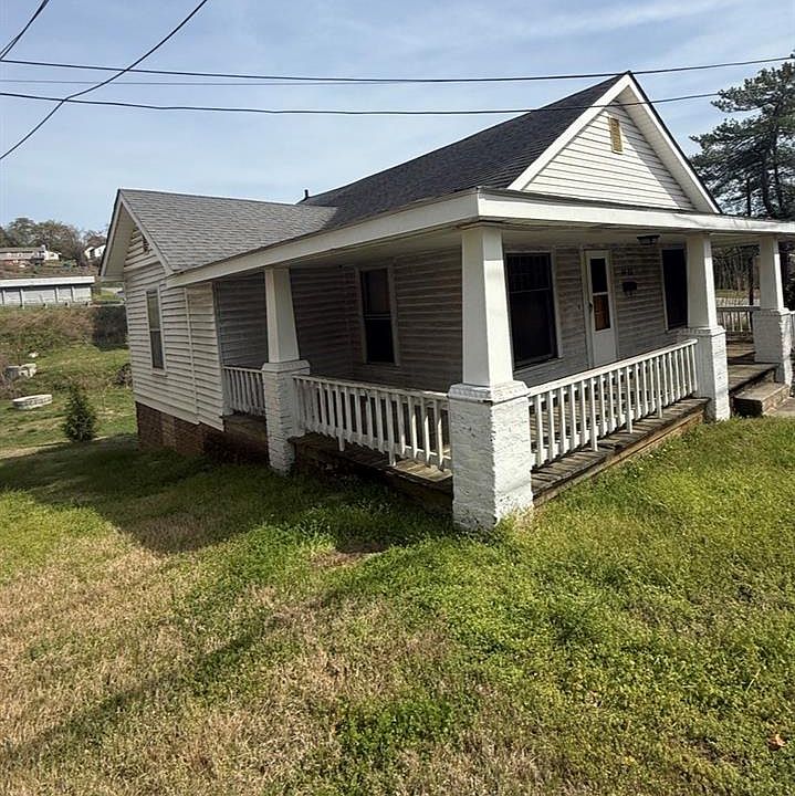 1st image of 1475 W 4th St