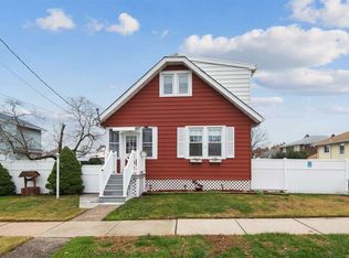 650 7th St, Lyndhurst, NJ 07071