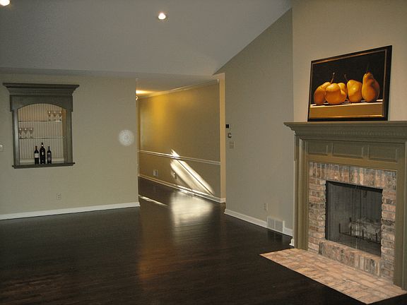 2nd image of 10726 N Magnolia Dr