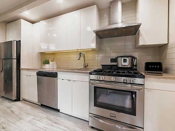 2nd image of 1117 Lafayette Ave #1R
