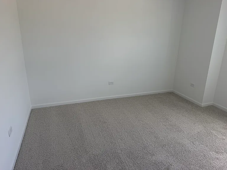 1019 Shagbark Ln #1019 — Photo 15