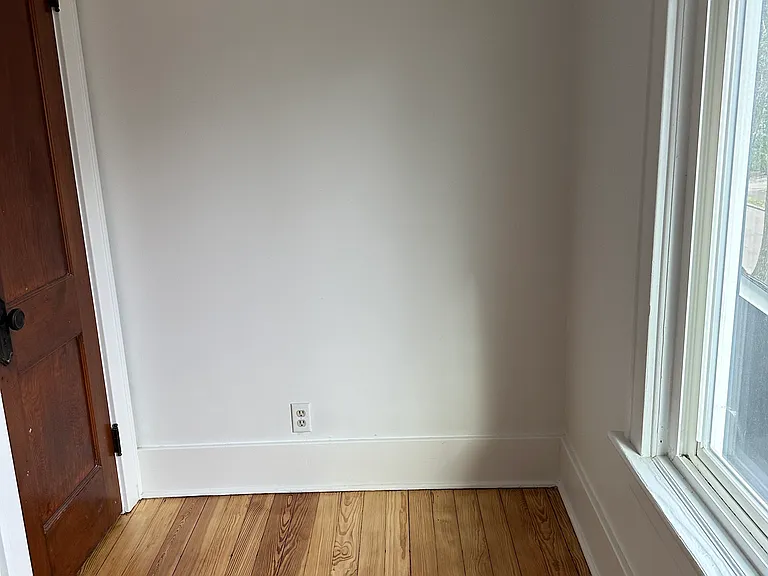 137 E Emerling Ave — Photo 14