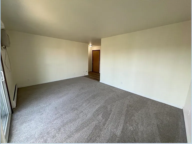 2222 Independence Ln #2 — Photo 7