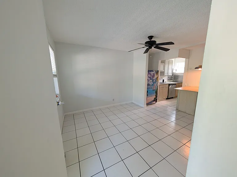123 SW 19th Ave #A — Photo 11