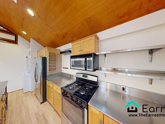 5th image of 38 20th Ave Unit A