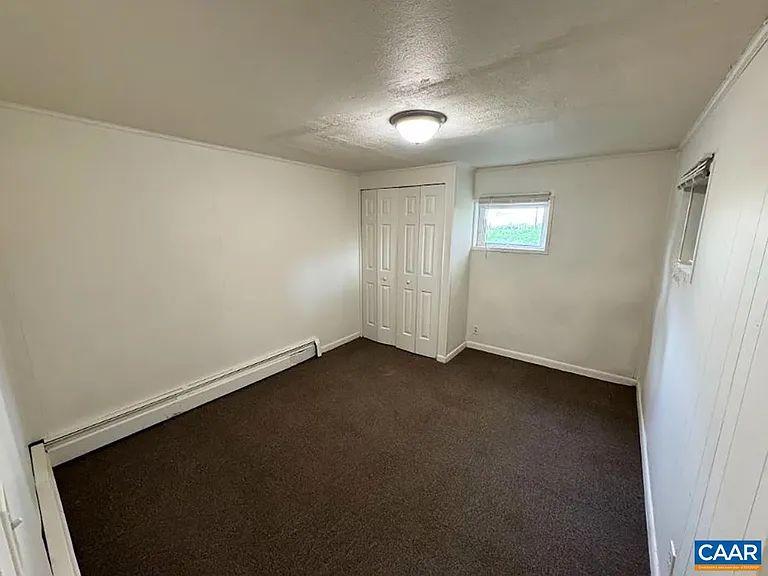 1101 Grove St #B — Photo 7