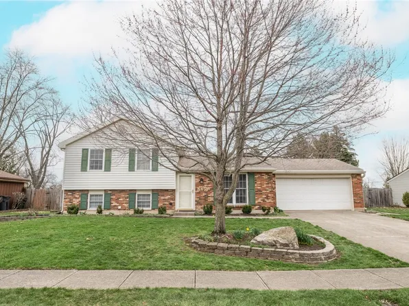 845 Sunset Dr, Englewood, OH 45322