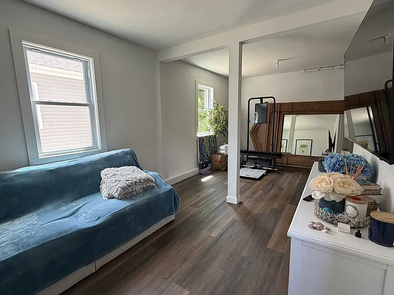 291 E Montauk Hwy #B — Photo 20