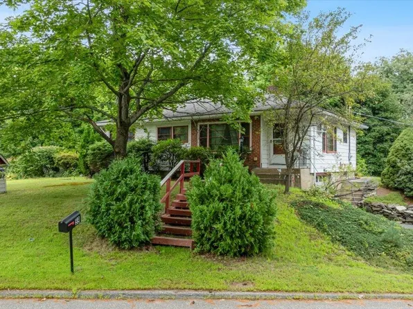 59 Newell Avenue, Auburn, ME 04210