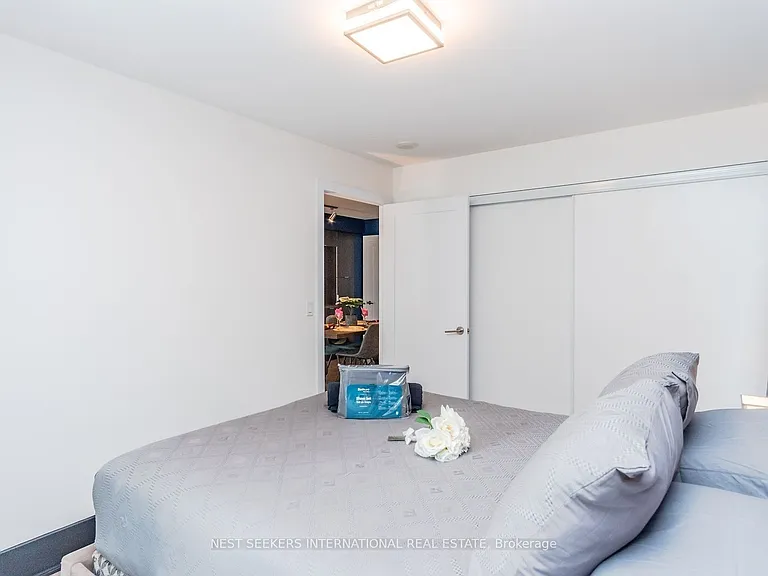 300 Front St W #510 — Photo 17
