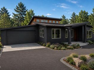 901 Hillview Dr, Ashland, OR 97520