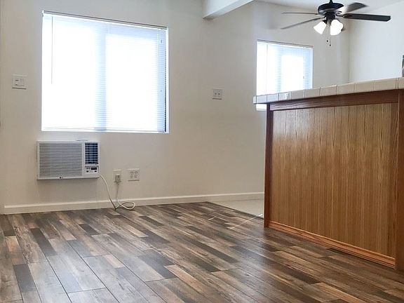 5th image of 4810 Lincoln Ave APT D