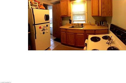 2nd image of 210 Grove Ave