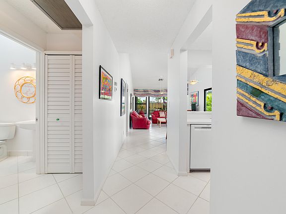 2nd image of 5534 Croydon Court
