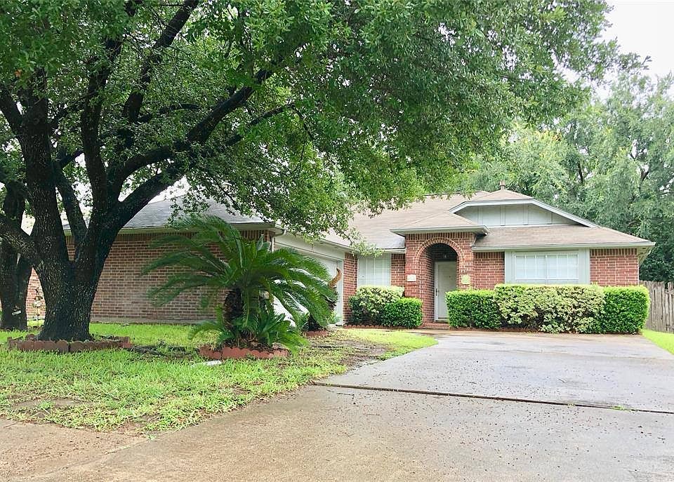 1st image of 10810 Great Bridge Dr