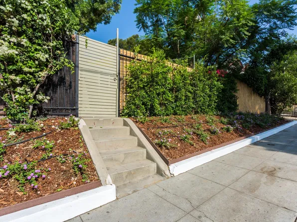 705 N Hoover St, Los Angeles, CA 90029