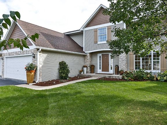 2nd image of 26425 Windrose Ct
