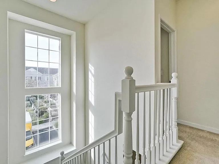 575 Montego Ter — Photo 21