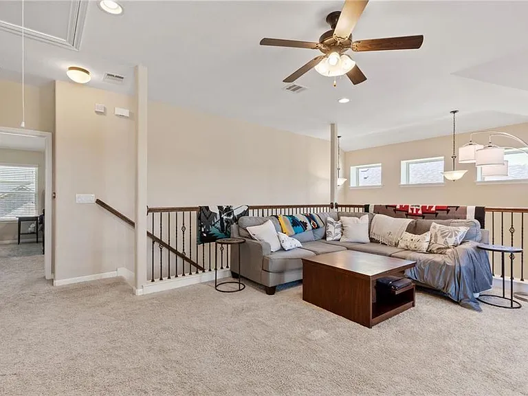 2337 Muzzie Ln — Photo 21