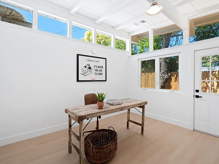 3671 Montclaire St — Photo 16