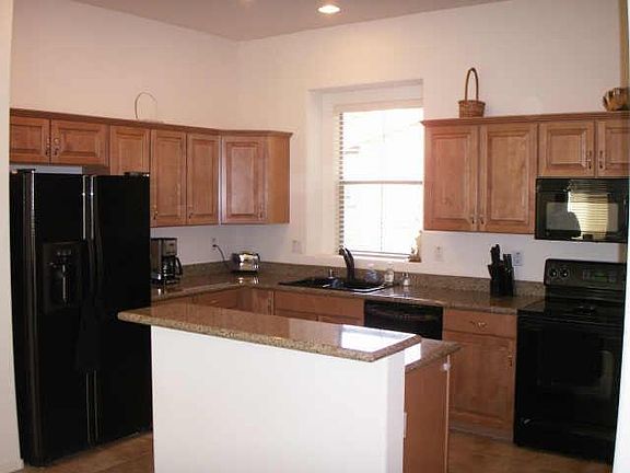 2nd image of 4151 NE EVERGREEN Street