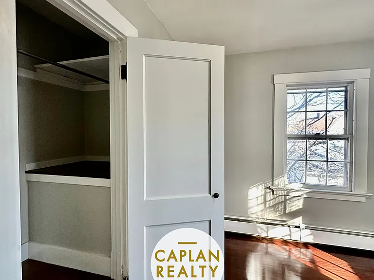 35 Glen Rd — Photo 15
