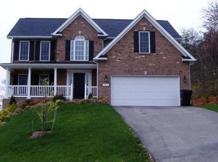 5910 Bighorn Dr, Roanoke, VA 24018