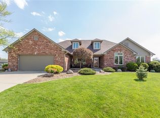 5137 E Golden Hill Ct, Greenwood, IN 46143