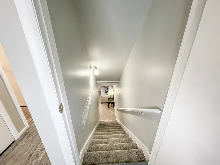 Aspen Cove Townhomes — Photo 27