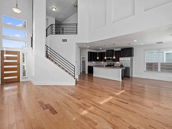 4th image of 5707 Swayden Ln