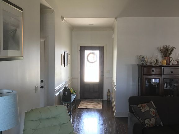5th image of 8475 Fenwick Dr