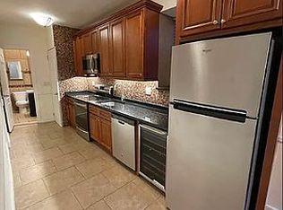 324 W 43rd St APT 4B, New York, NY 10036