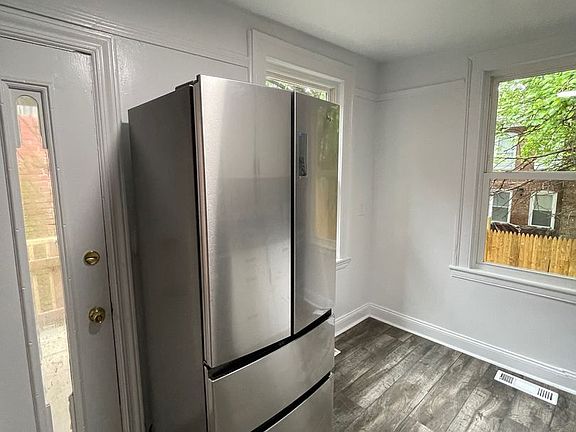 2nd image of 219 N Miller St