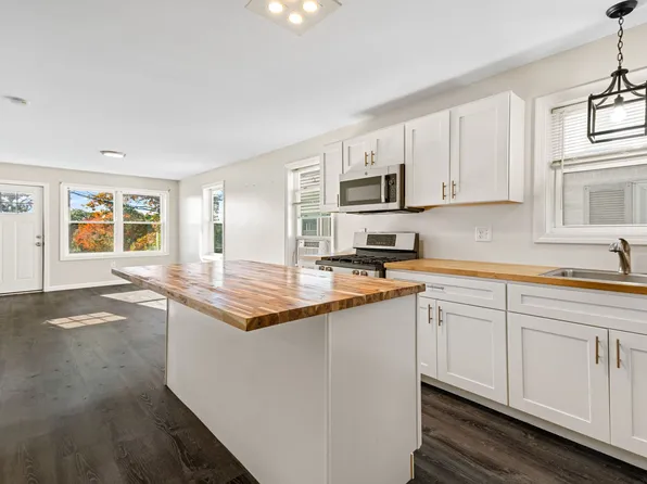 3 1/2 Baltimore Street, 3 1/2 Baltimore St Floor 2, Providence, RI 02909