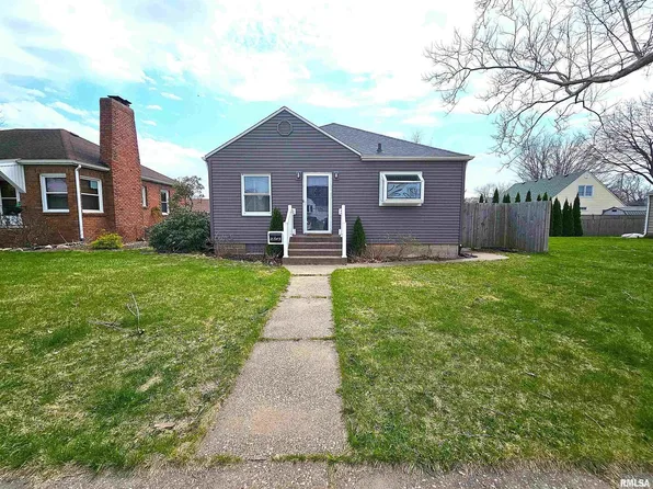 2313 E Lombard St, Davenport, IA 52803