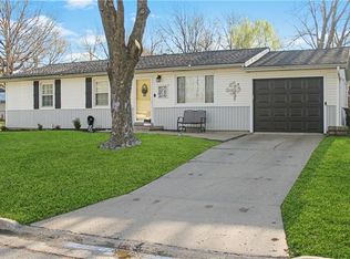 2103 Willow St, Higginsville, MO 64037